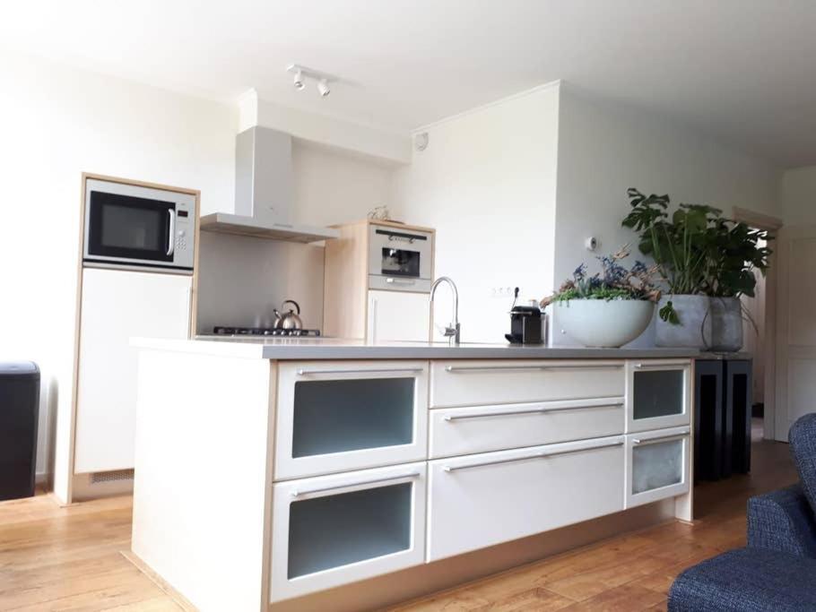 In The Old City Centre Of Edam, Unique Apartment. Bagian luar foto